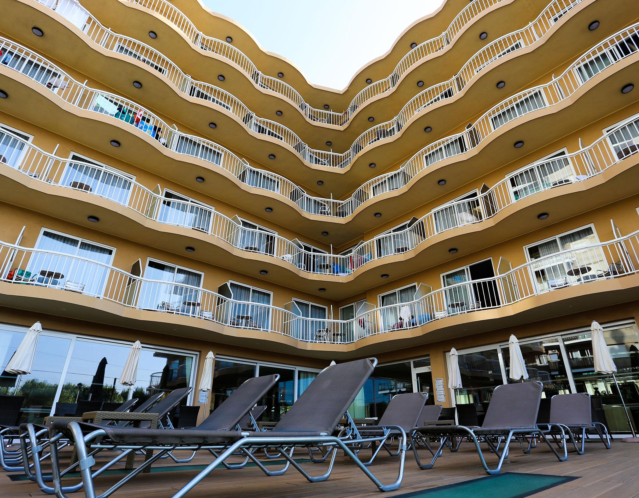 Kaktus Hotel Volga - Adults Recommended Calella Bagian luar foto
