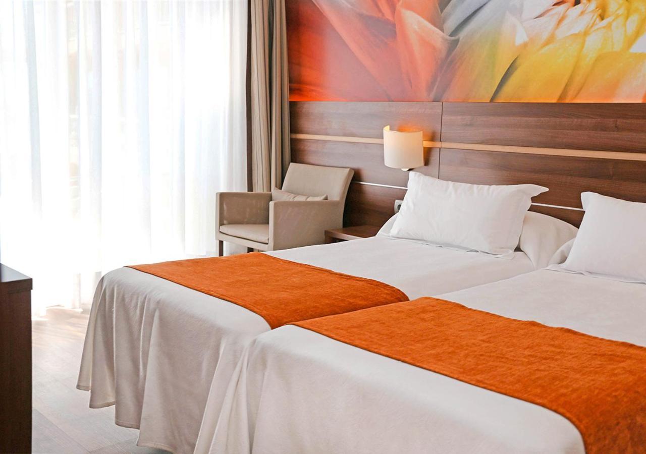 Kaktus Hotel Volga - Adults Recommended Calella Bagian luar foto