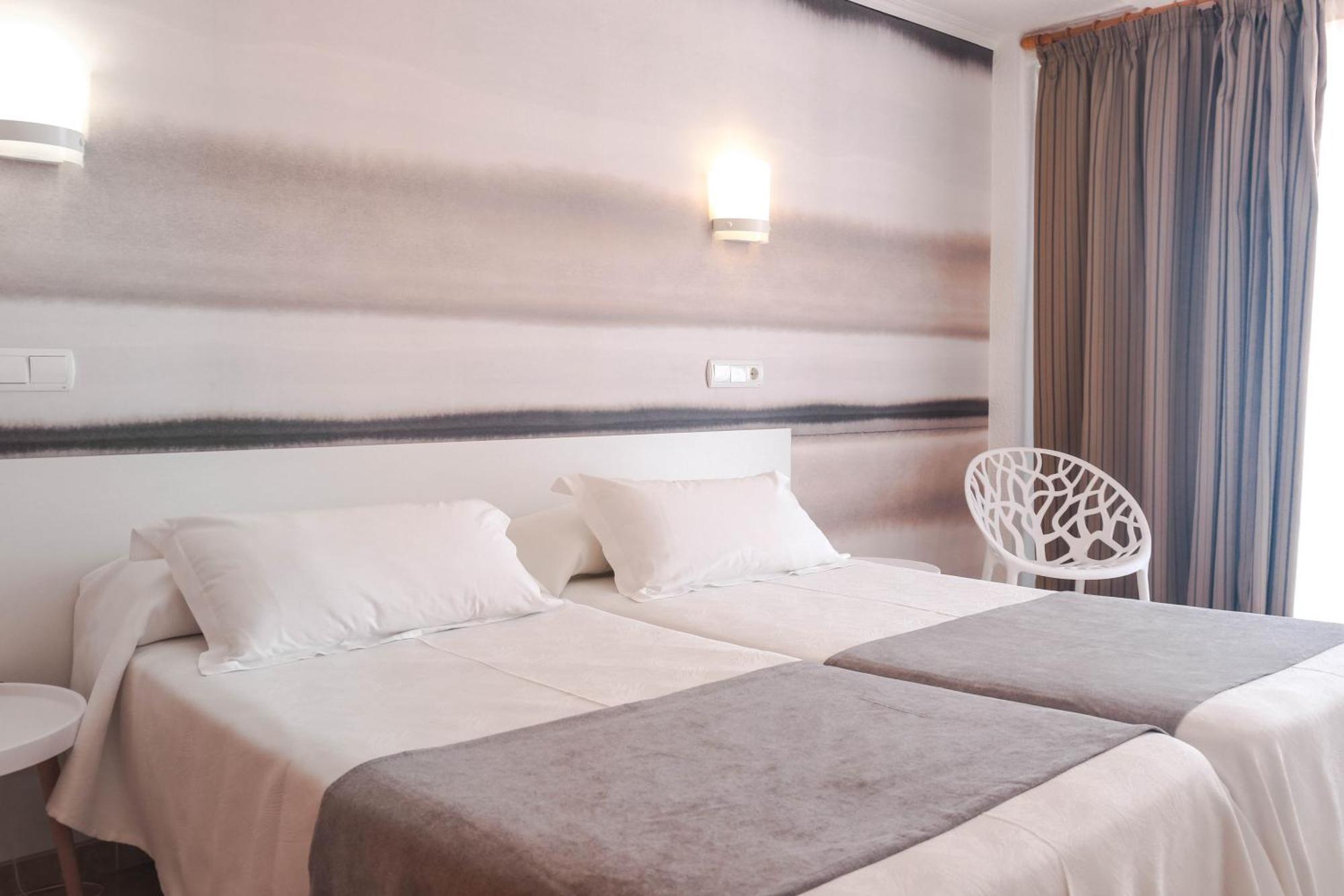 Kaktus Hotel Volga - Adults Recommended Calella Bagian luar foto